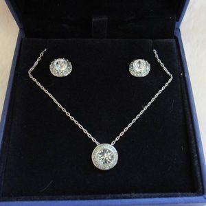 Swarovski necklace and earring set